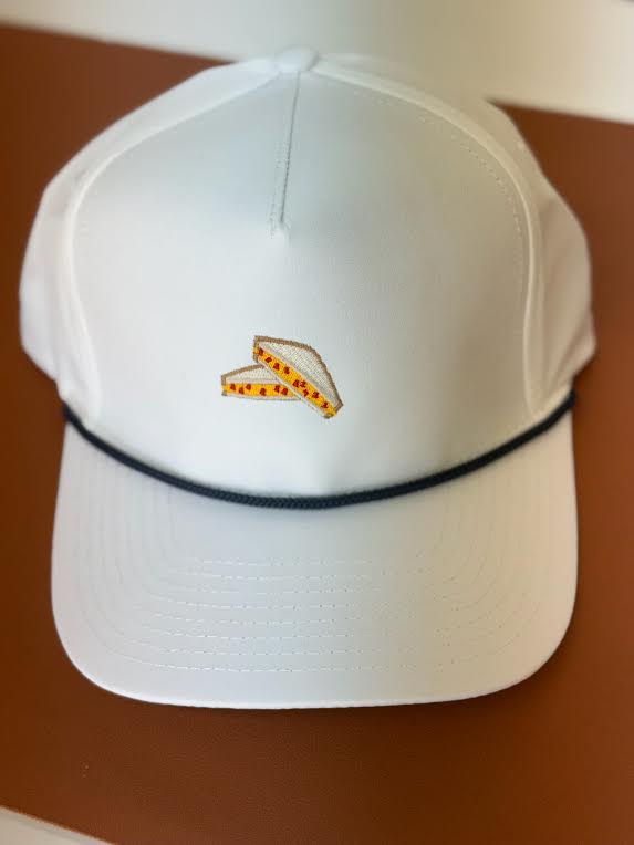 Criquet Performance Rope Hat, Pimento Cheese- White