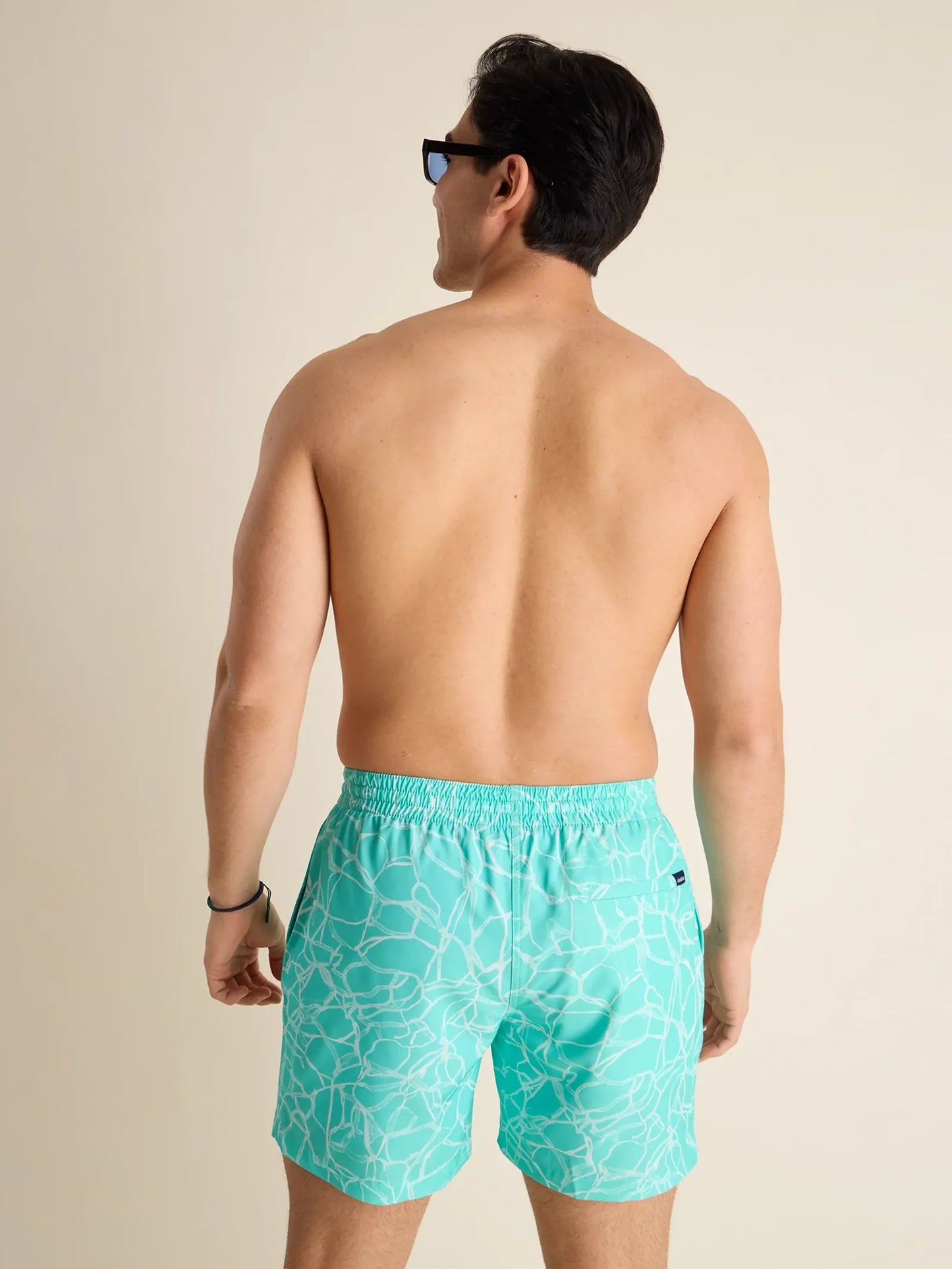 Chubbies The Pool Parties Lined Classic Swim Trunk, Aqua Abstract Line