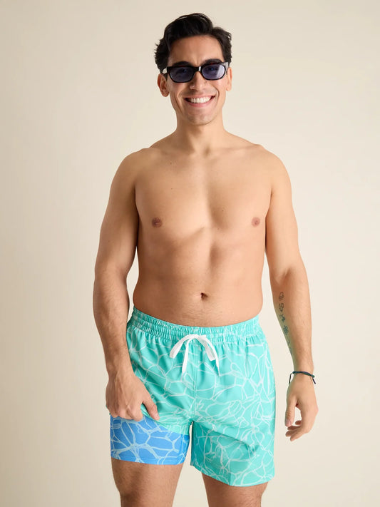 Chubbies The Pool Parties Lined Classic Swim Trunk, Aqua Abstract Line